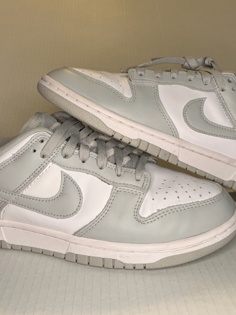 Nike Dunk Low "Grey Fog / Photon Dust" White Light Grey Sneakers - Size 9.5